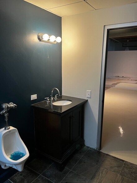 More Photos Of 409 W Huron St, Chicago Loft Creative Space For Lease