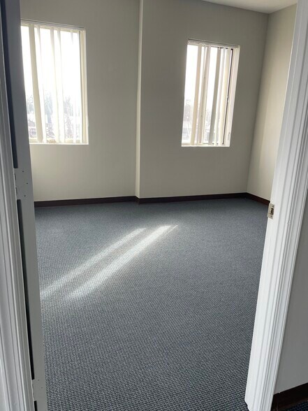 More Photos Of 3102-3114 Golansky Blvd, Woodbridge Medical For Lease