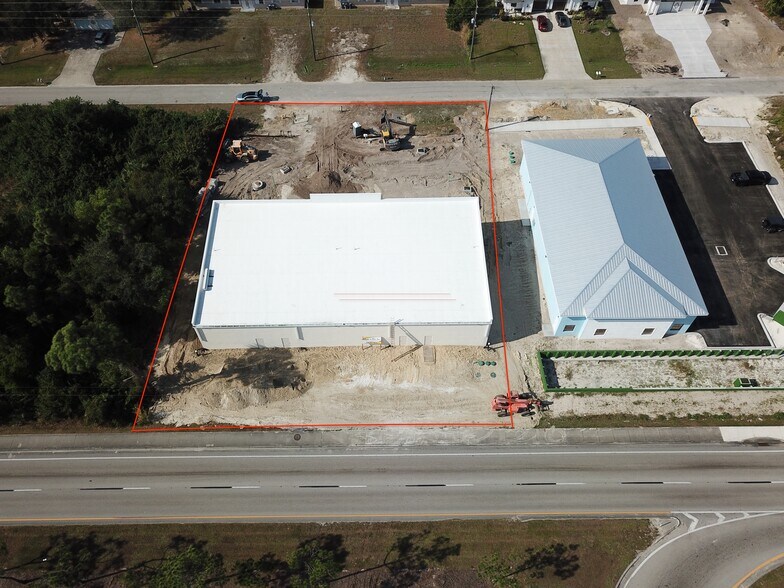 More Photos Of 125 Gretchen Ave S, Lehigh Acres Flex For Sale
