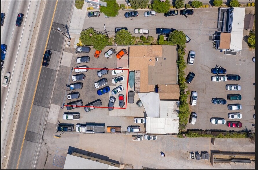 More Photos Of 31631 Outer Highway 10, Redlands Auto Dealership For Lease