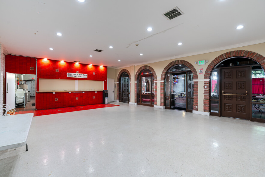 More Photos Of 401 E Colorado St, Glendale Lodge Meeting Hall For Lease