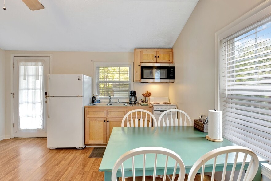 More Photos Of 11845 US 41 St, Monteagle Trailer Camper Park For Sale