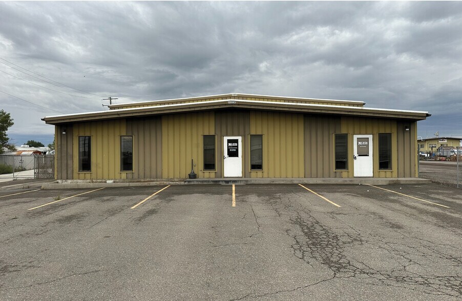 More Photos Of 1994 Highland Ave E, Twin Falls Warehouse For Lease