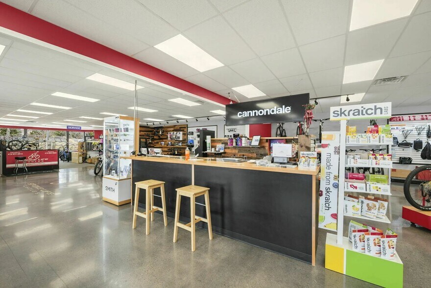 More Photos Of 6363-6365 Monroe St, Sylvania Unknown For Lease