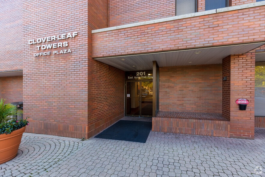 More Photos Of 201 E Army Trail Rd, Bloomingdale Medical For Lease