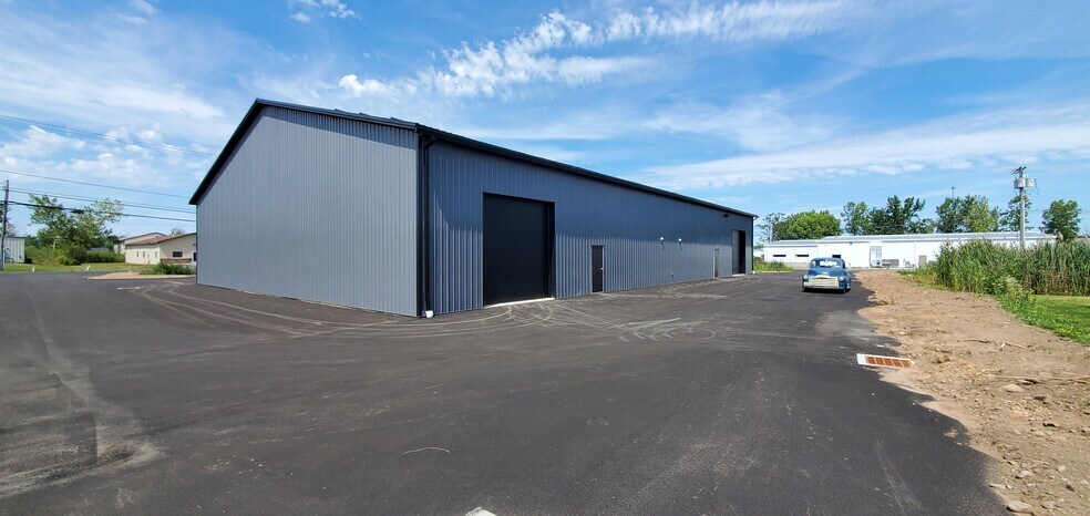 More Photos Of 6298 Dean Parkway, Ontario Warehouse For Lease