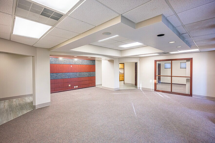 More Photos Of 4432 S Tx-289-loop, Lubbock Office For Sale