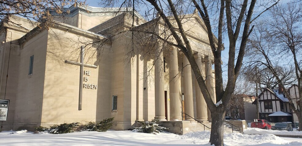 More Photos Of 17 E 24th St, Minneapolis Religious Facility For Sale