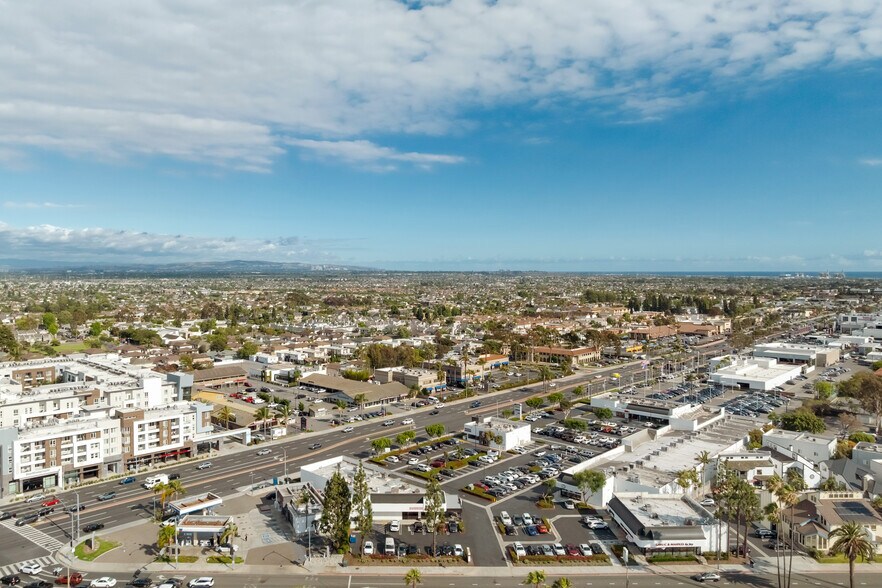 More Photos Of 18581-18631 Beach Blvd, Huntington Beach Unknown For Lease