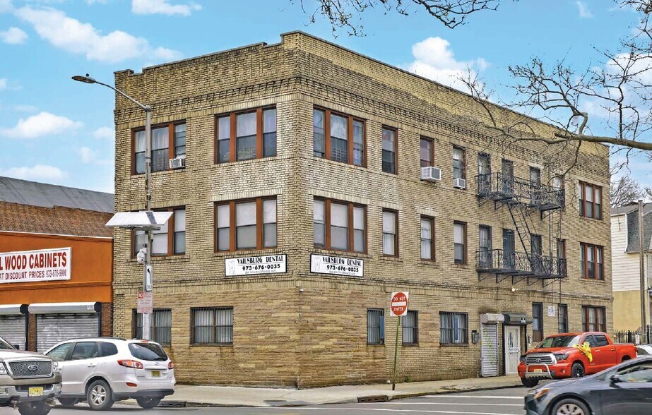 Primary Photo Of 969 S Orange Ave, East Orange Multifamily For Sale