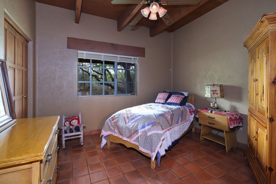 More Photos Of 13105 E Placita Las Avenas, Tucson Horse Stables For Sale