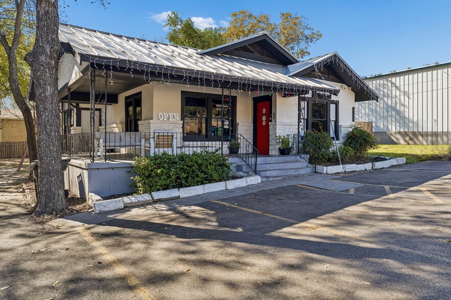 Primary Photo Of 2135 Bandera Rd, San Antonio Office Residential For Sale
