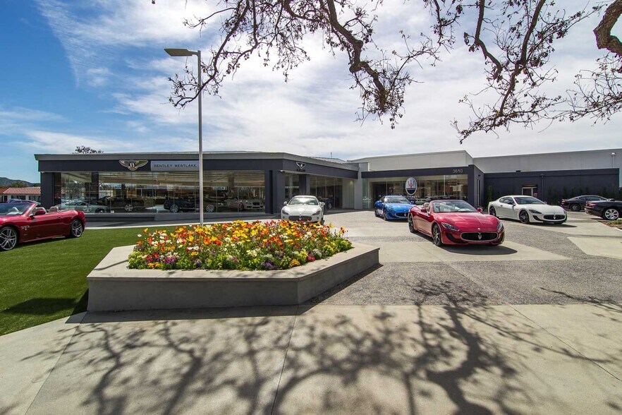 More Photos Of 3637-3755 E Thousand Oaks Blvd, Thousand Oaks Unknown For Lease