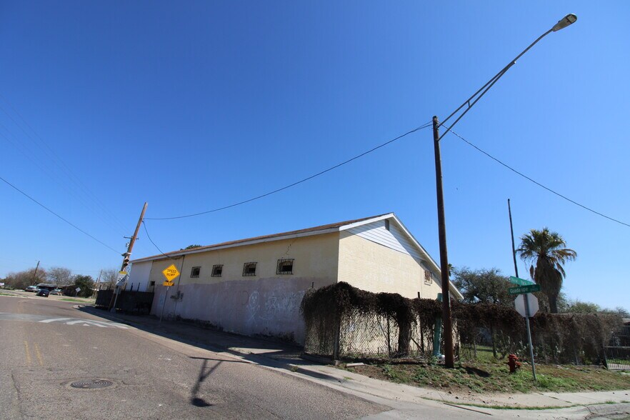 More Photos Of 2901 Guadalupe st, Laredo Land For Sale