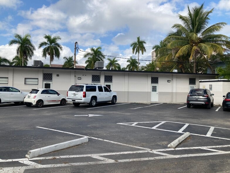 More Photos Of 2161 Mcgregor Blvd, Fort Myers Office For Sale