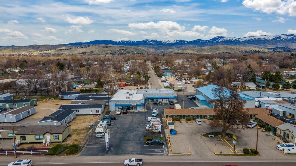More Photos Of 4684-4688 W Chinden Blvd, Boise Freestanding For Lease
