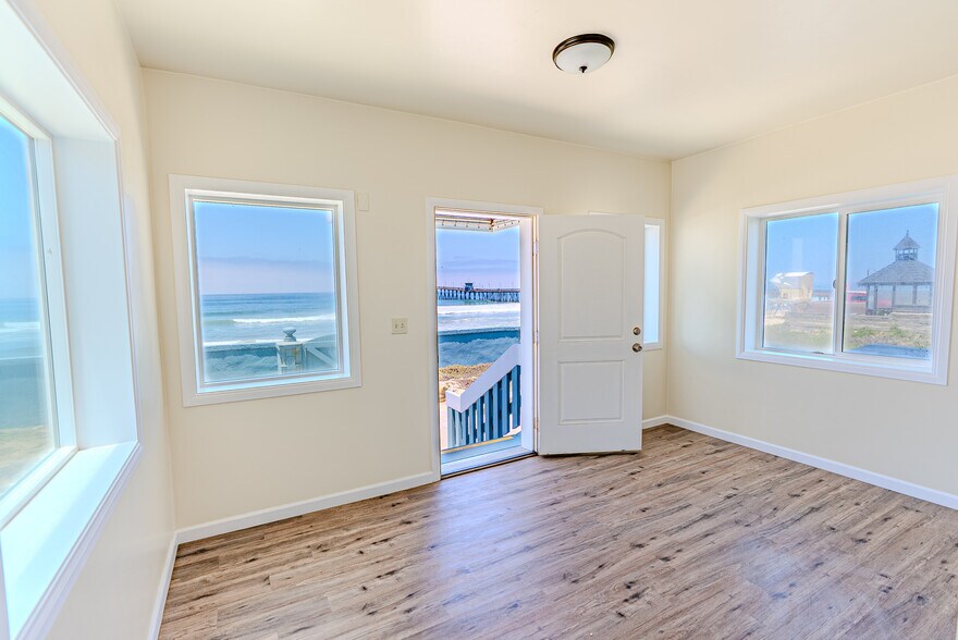 More Photos Of 997 Ocean Ln, Imperial Beach Multifamily For Sale