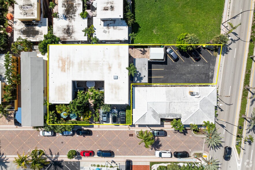 More Photos Of 326 Coolidge St, Hollywood Hotel For Sale