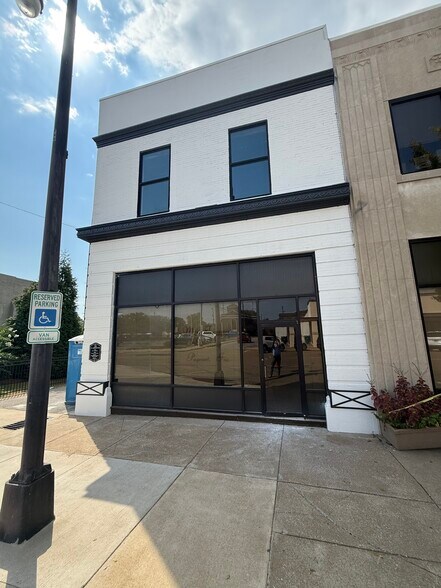 More Photos Of 320 E Lafayette St, Jackson Loft Creative Space For Lease