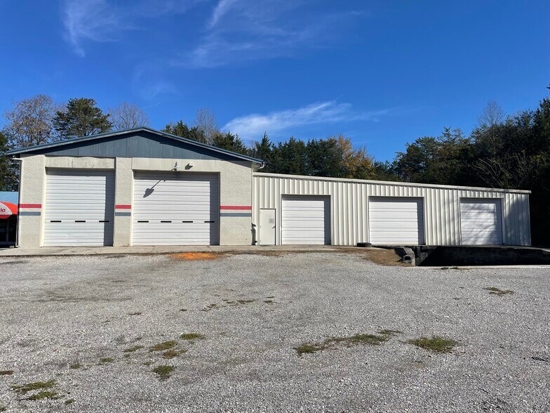 More Photos Of 7420 Asheville Hwy, Knoxville Light Manufacturing For Lease