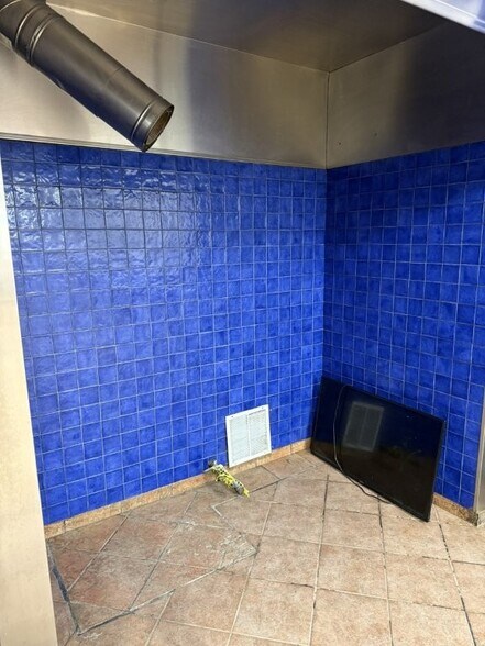 More Photos Of 3519 Bathurst St, Toronto Storefront Retail Residential For Lease