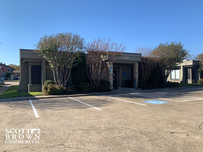 More Photos Of 400 S Carroll Blvd, Denton Unknown For Lease