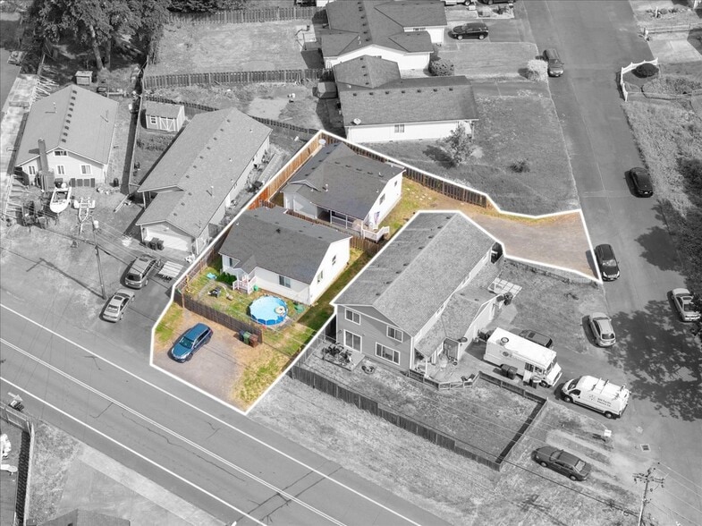 Primary Photo Of 1070 Deer Island Rd, Saint Helens Multifamily For Sale