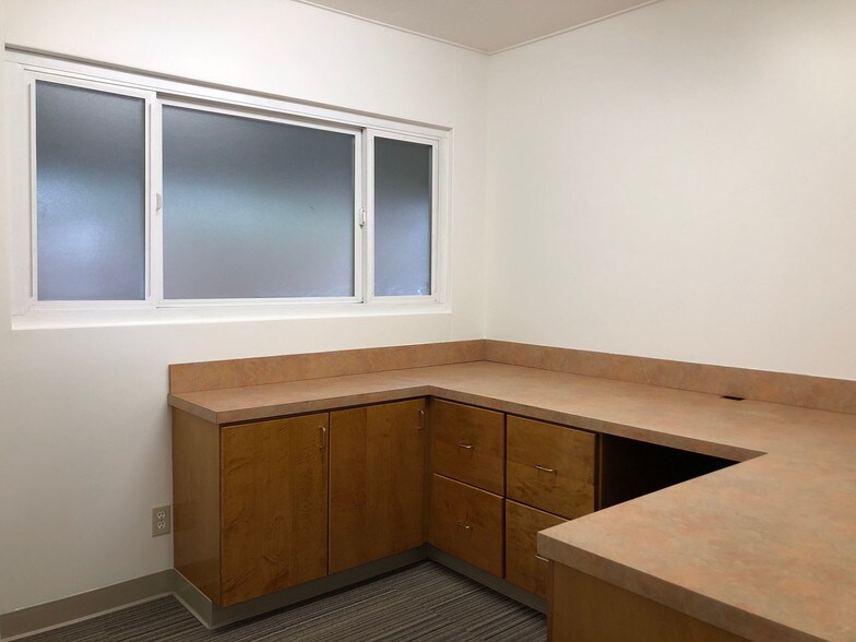 More Photos Of 52 Arch St, Redwood City Medical For Lease