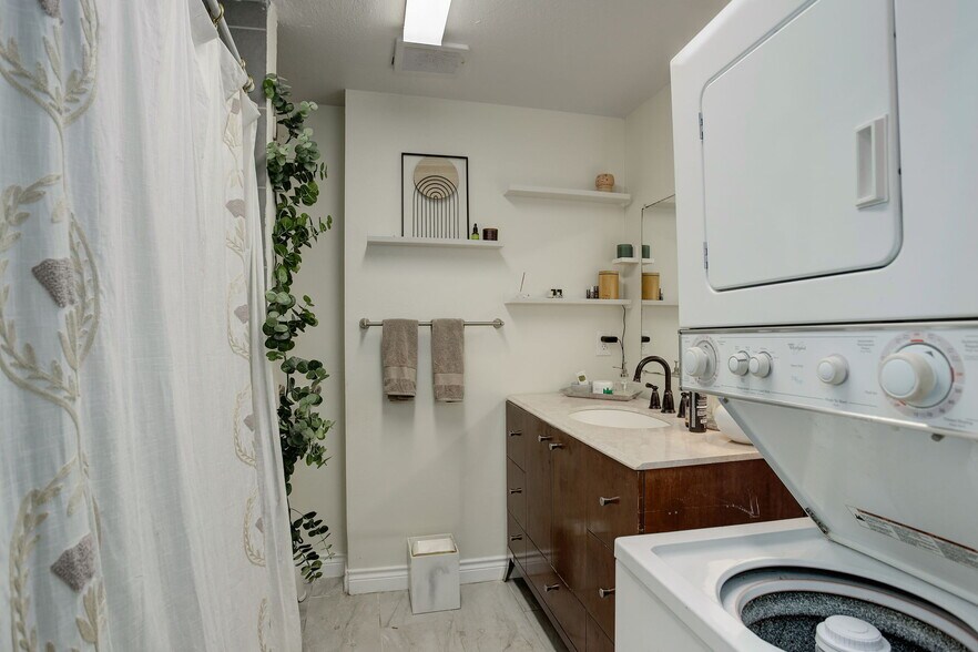 More Photos Of 2107 3rd Ave, Longmont Apartments For Sale