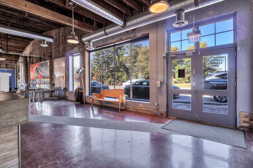More Photos Of 12461 Veterans Memorial Hwy, Douglasville Loft Creative Space For Lease