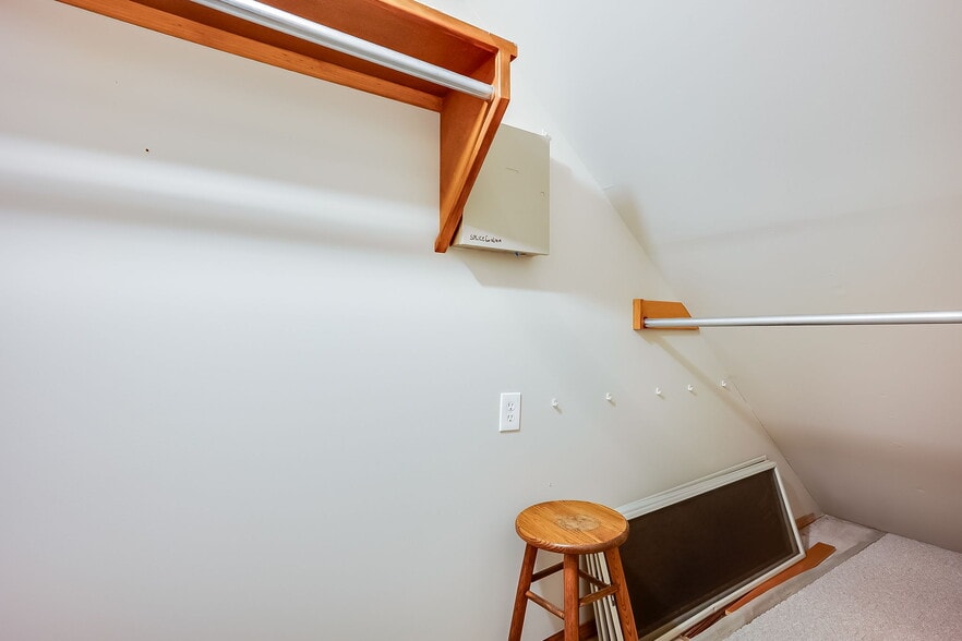 More Photos Of 121 S Water St, Derby Office For Sale