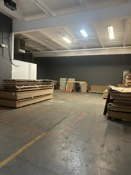 More Photos Of 3114 William Flynn Hwy, Glenshaw Warehouse For Lease