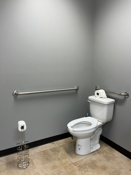 More Photos Of 3333 Aspen Grove Dr, Franklin Office For Sale