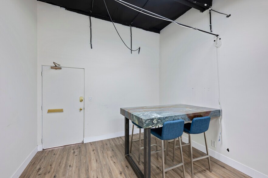 More Photos Of 1820 E Garry Ave, Santa Ana Office For Sale