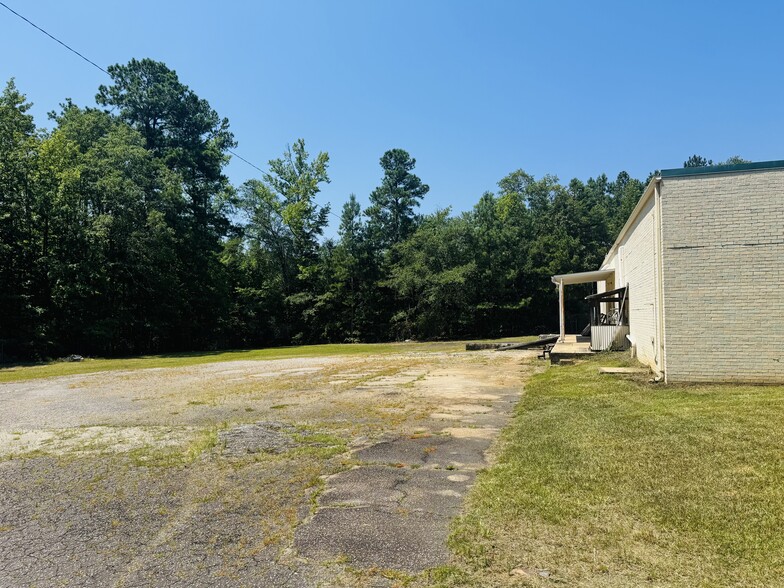 More Photos Of 163 Asten Rd, Clinton Warehouse For Lease