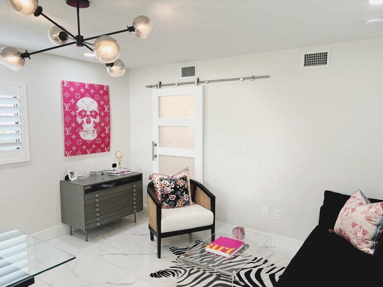 More Photos Of 301 SW 7th St, Fort Lauderdale Office For Sale