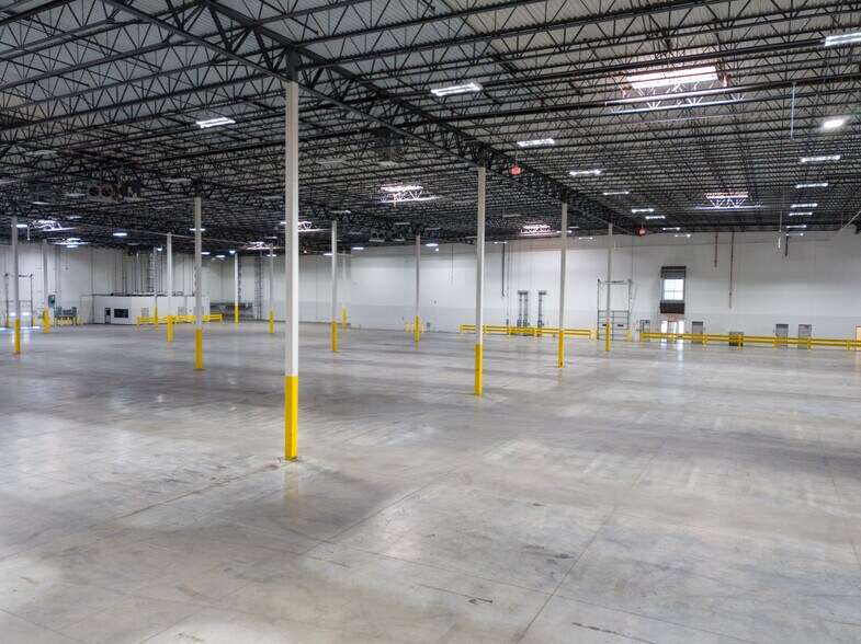 More Photos Of 465 Industrial Ave, Santa Teresa Manufacturing For Lease