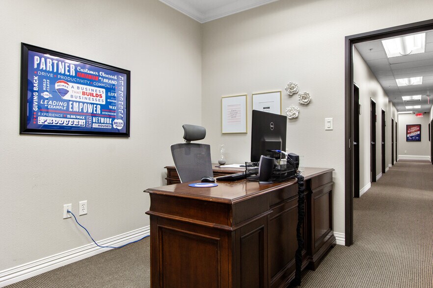 More Photos Of 301 S Watters Rd, Allen Office For Lease