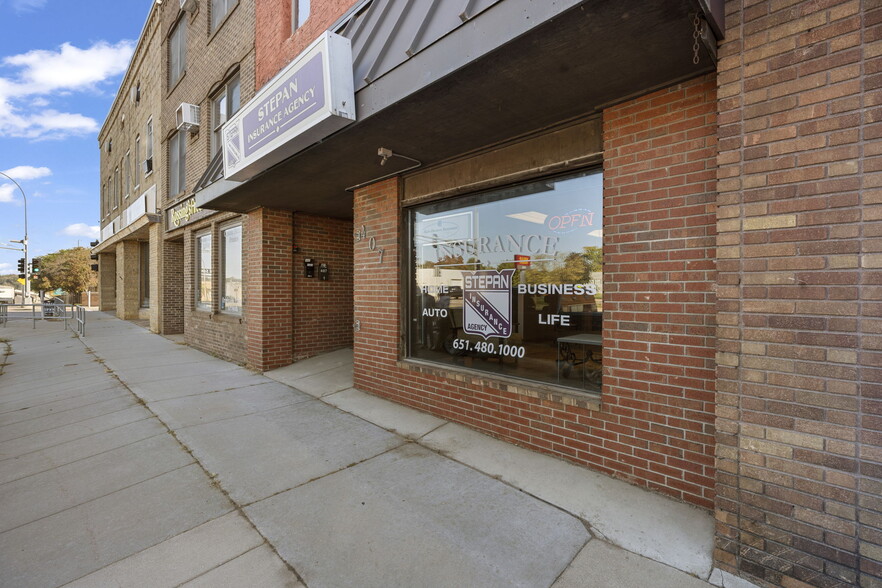 More Photos Of 407 Vermillion St, Hastings Office For Sale