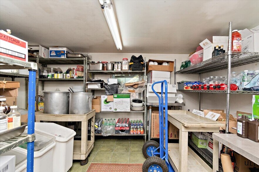 More Photos Of 39226 N Shore Dr, Fawnskin Restaurant For Sale