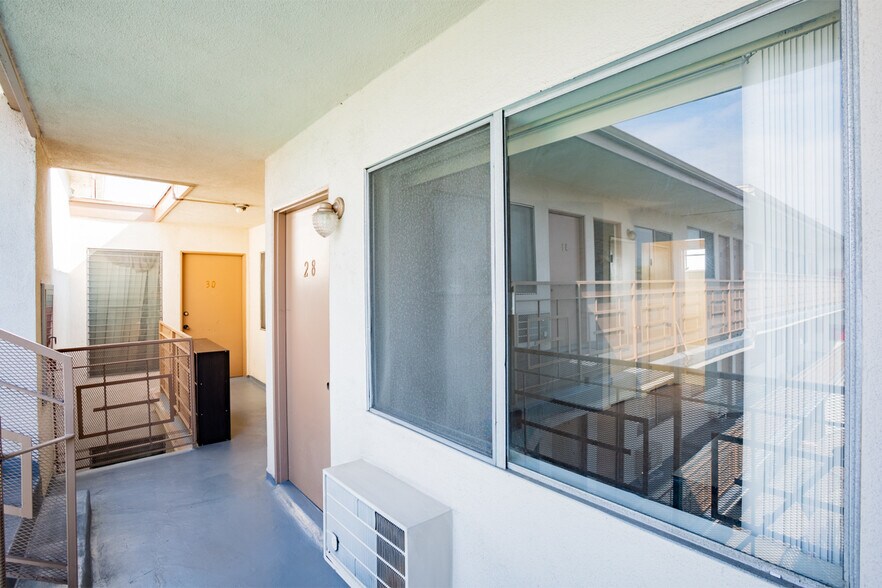 More Photos Of 571 Fairview Ave, Los Angeles Apartments For Sale