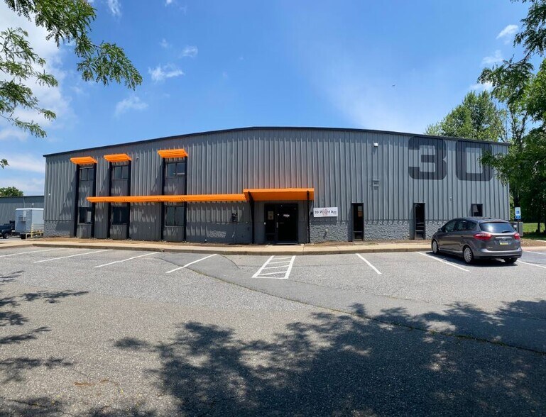 More Photos Of 30 Wright Ave, Lititz Warehouse For Lease