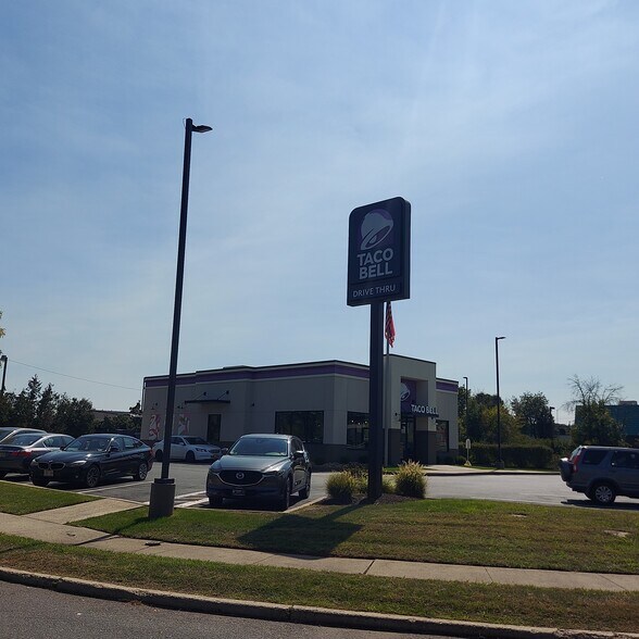 More Photos Of 1120 Somerset St, New Brunswick Fast Food For Sale