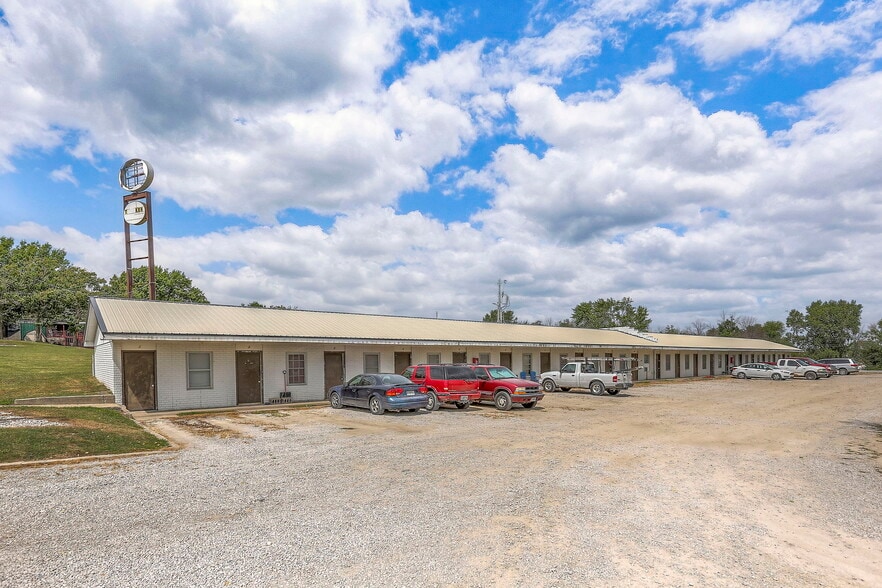 More Photos Of 2201 Outer Rd, Bates City Manufactured Housing Mobile Home Park For Sale