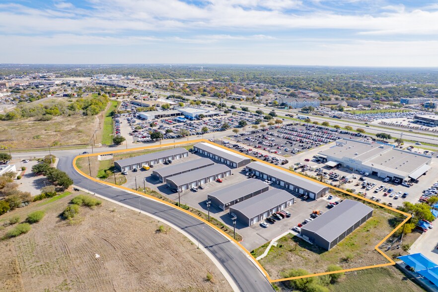 More Photos Of 2203 Cascade Pky, San Antonio Unknown For Lease