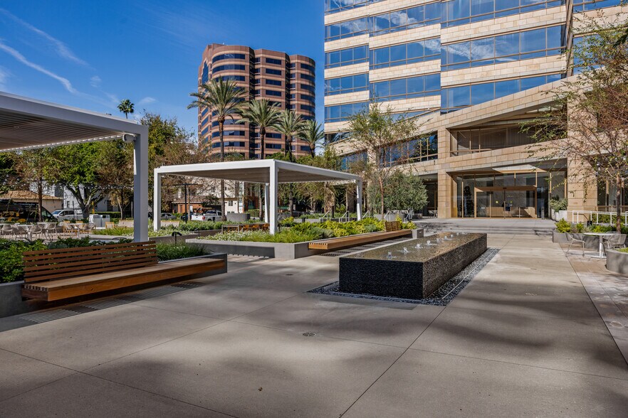 More Photos Of 3400 W Riverside Dr, Burbank Office For Lease