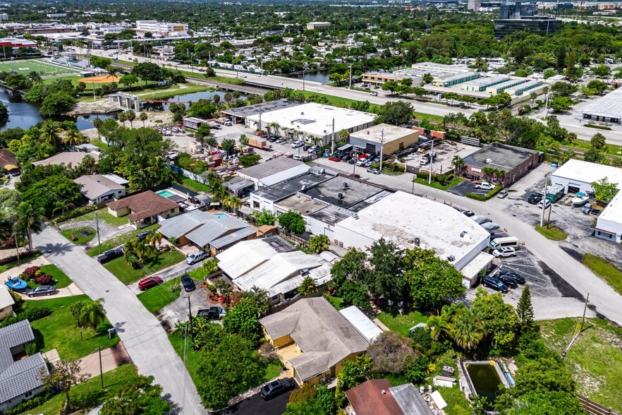 More Photos Of 1800-1812 SW 7th Ave, Pompano Beach Warehouse For Sale
