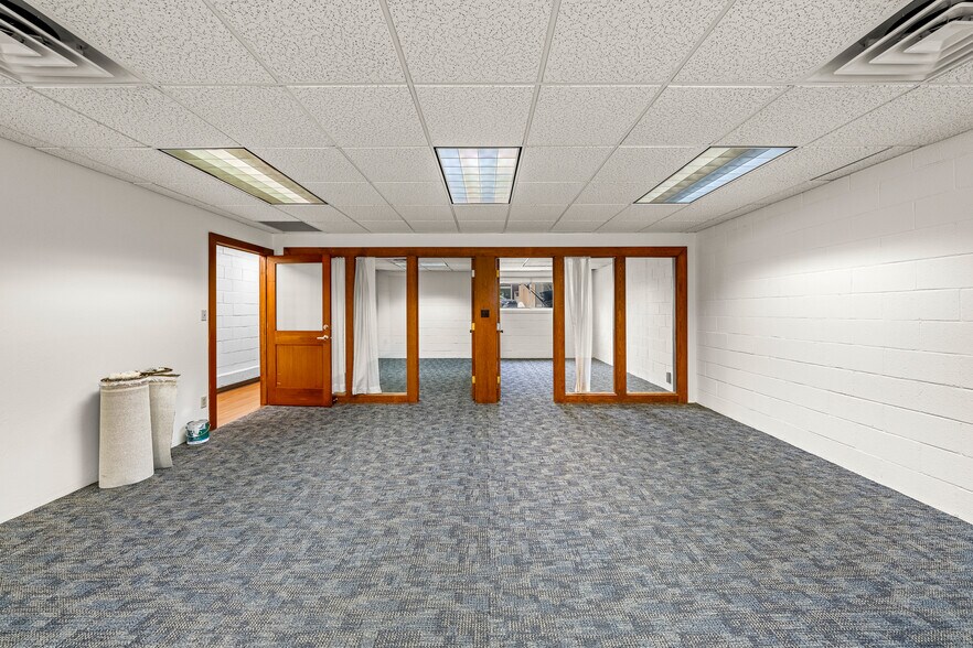 More Photos Of 960 E 2nd Ave, Durango Office For Sale