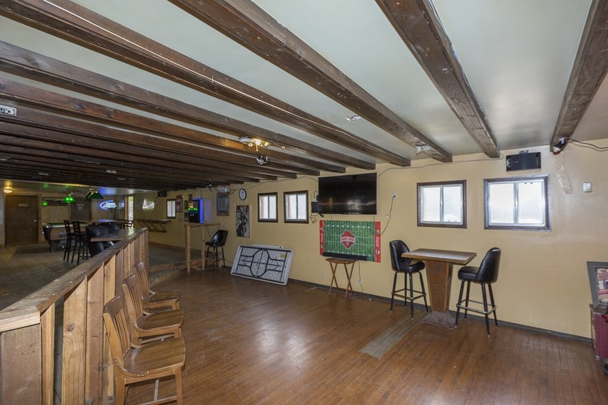 More Photos Of 8355-8365 S Highway 89, Kirkland Trailer Camper Park For Sale