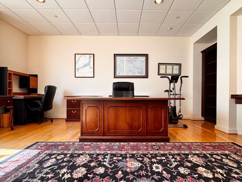 More Photos Of 684 Berkmar Cir, Charlottesville Office For Lease
